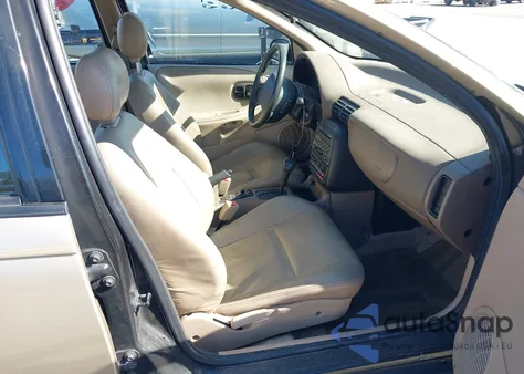 1999 Saturn Sl2 из США, поврежденный, VIN 1G8ZK5277XZ135985